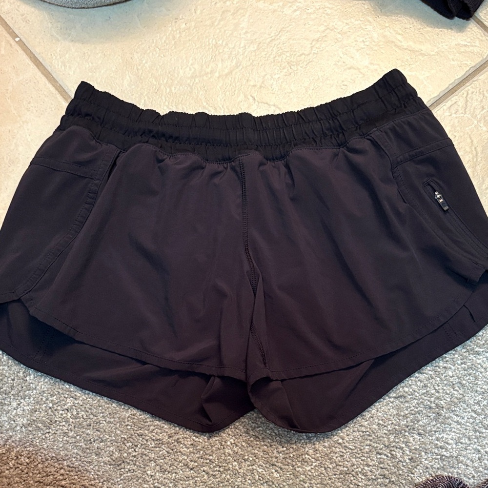 Lululemon Tracker shorts